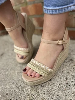 Amanda