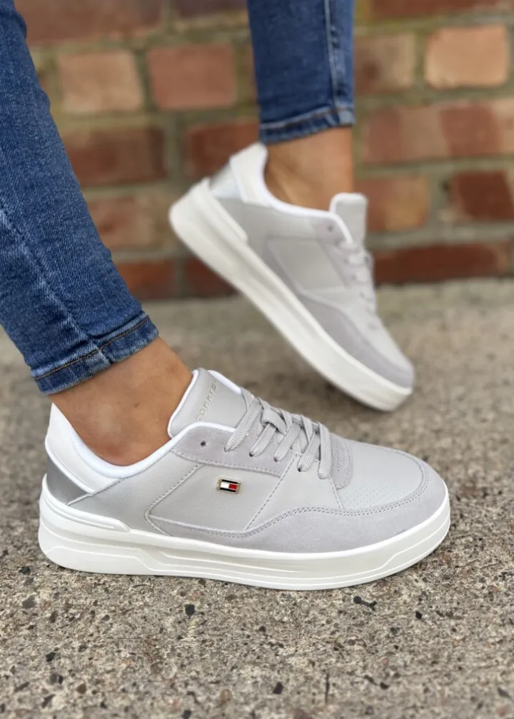 Essential Basket Sneaker Metallic