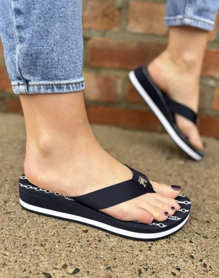 IM TH Chainprint Mid Wedge Sandal